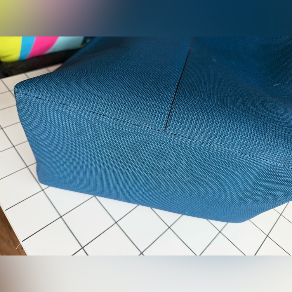 Sapphire Rothy’s Bucket Bag - Picture 8 of 8